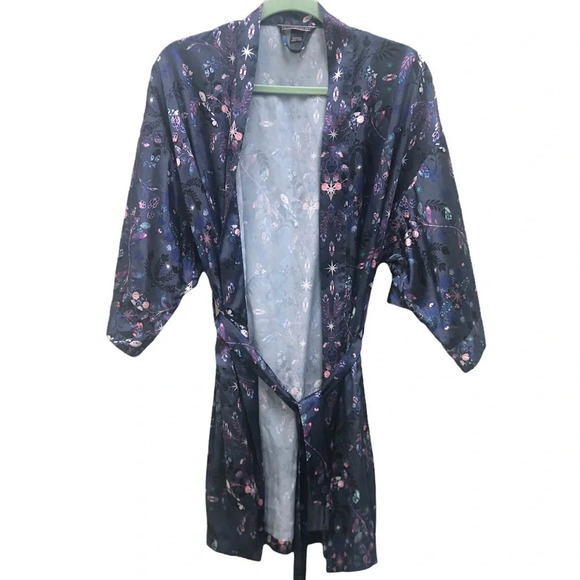 VICTORIAS SECRET KIMONO ROBE - Picture 1 of 4